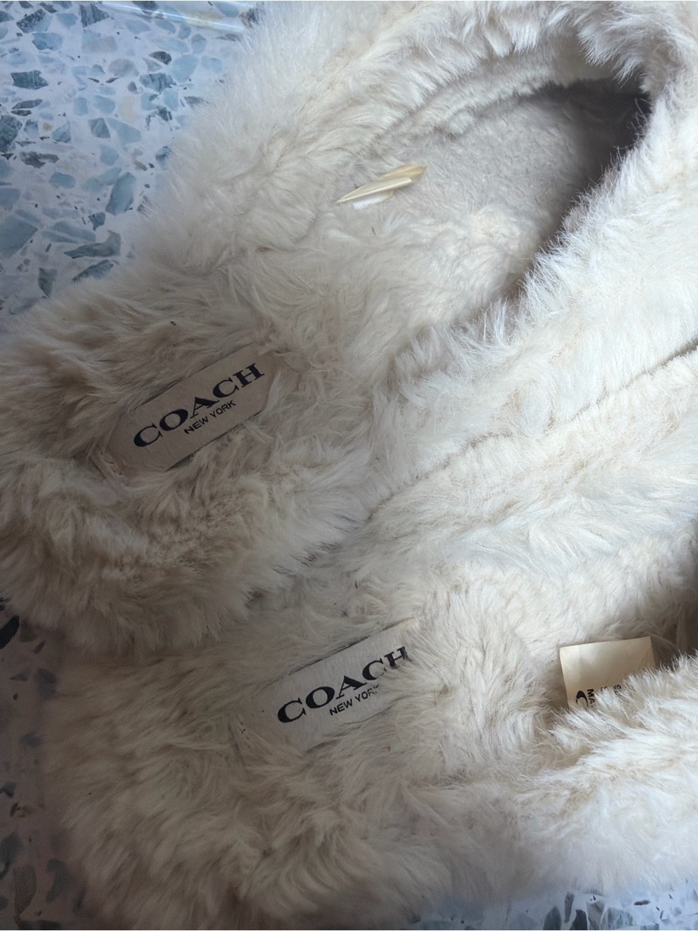 Coach Signature Faux Fur Scuff Slippers Khaki Chalk US 9B Women - Picture 4 of 7